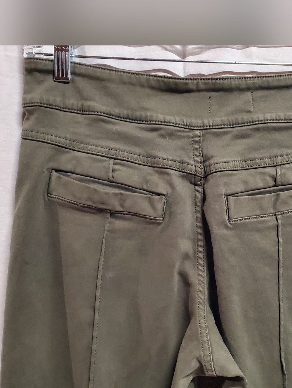 Anthropologie Pilcro olive green high rise wide leg cuffed crop pants 29 - Picture 9 of 13